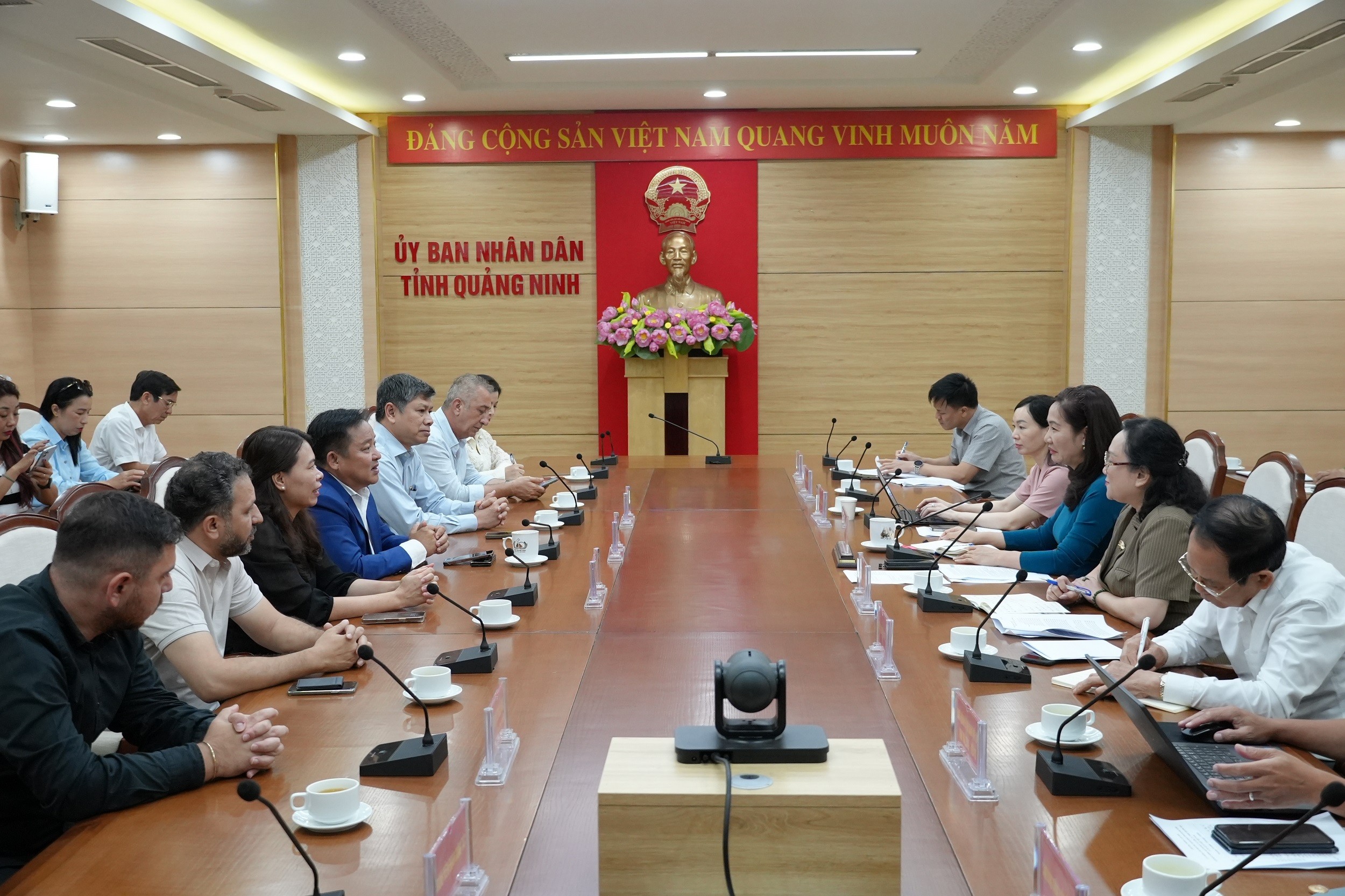 quang-canh-1779119593 quang-canh-1779119593.jpg