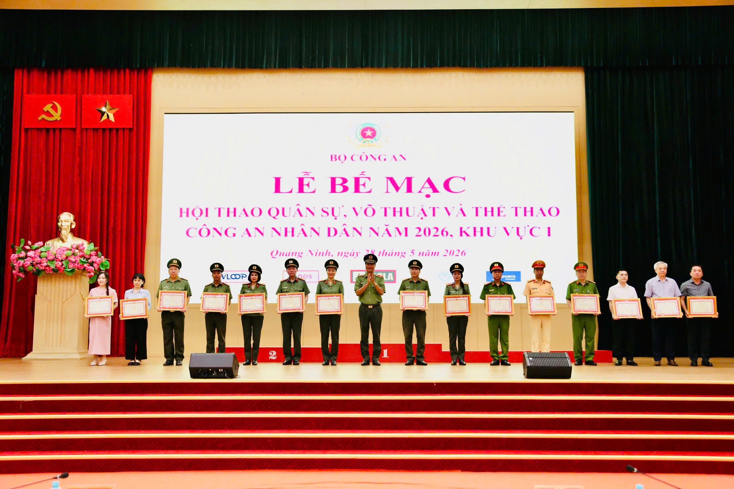 tap-the-ca-nhan-bang-khen-1779981798 tap-the-ca-nhan-bang-khen-1779981798.jpg
