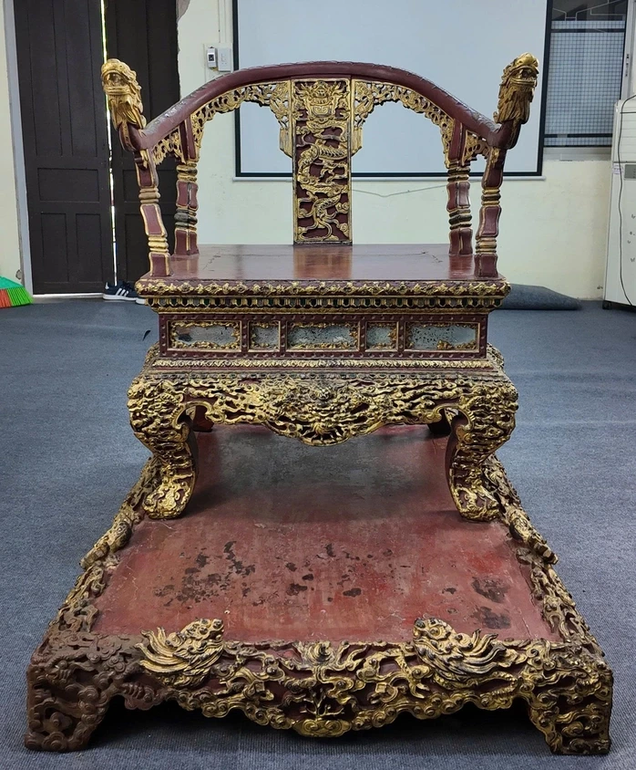 ngai-vua-trieu-nguyen-3-17804816825111716663585-1780574625 ngai-vua-trieu-nguyen-3-17804816825111716663585-1780574625.webp