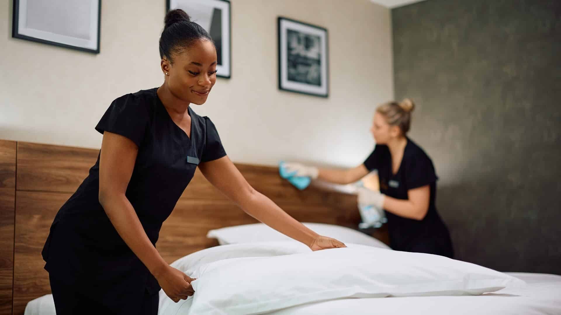 housekeeping-team-1-1-1786342636 housekeeping-team-1-1-1786342636.jpg