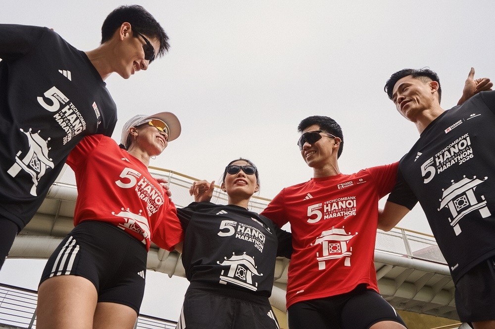 ao-thi-dau-va-ao-hoan-thanh-cu-ly-marathon-1789403492 ao-thi-dau-va-ao-hoan-thanh-cu-ly-marathon-1789403492.JPG