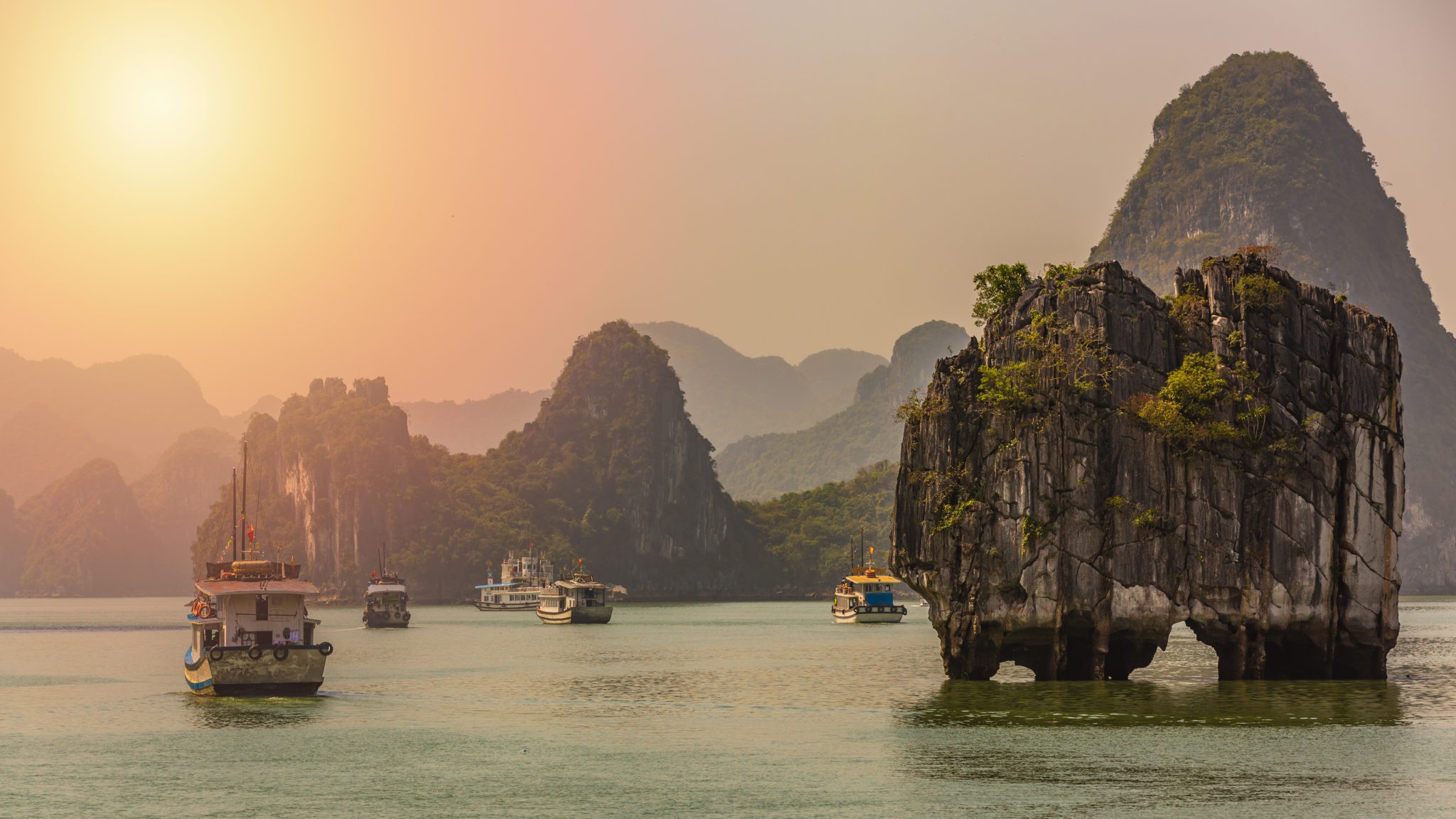 vietnam-ha-long-bay-surise-2048x1152-1791472420 vietnam-ha-long-bay-surise-2048x1152-1791472420.jpeg